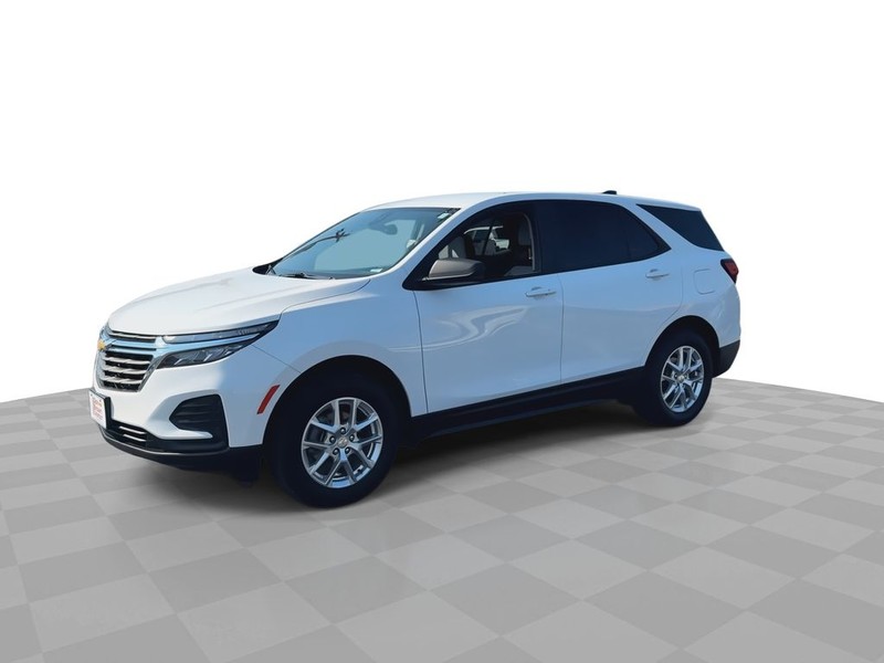 Chevrolet Equinox Vehicle Full-screen Gallery Image 04