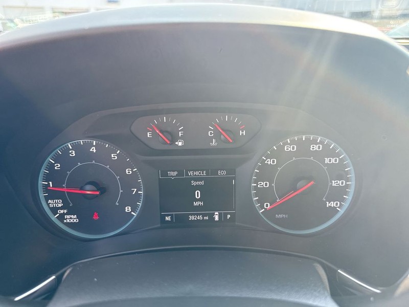 Chevrolet Equinox Vehicle Full-screen Gallery Image 19