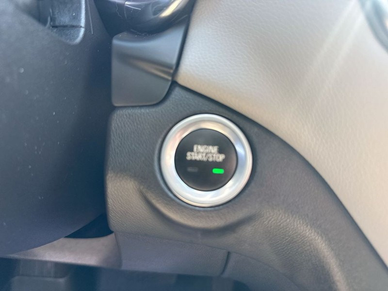 Chevrolet Equinox Vehicle Full-screen Gallery Image 25