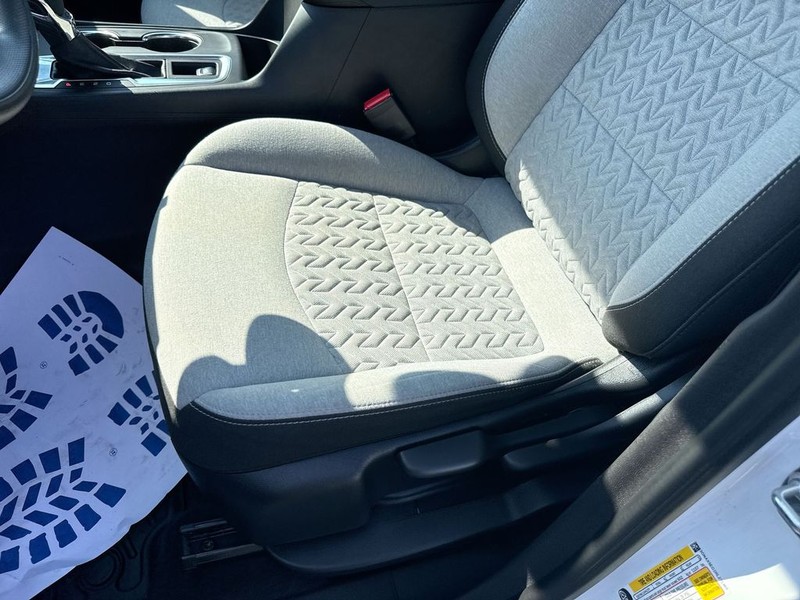 Chevrolet Equinox Vehicle Full-screen Gallery Image 27