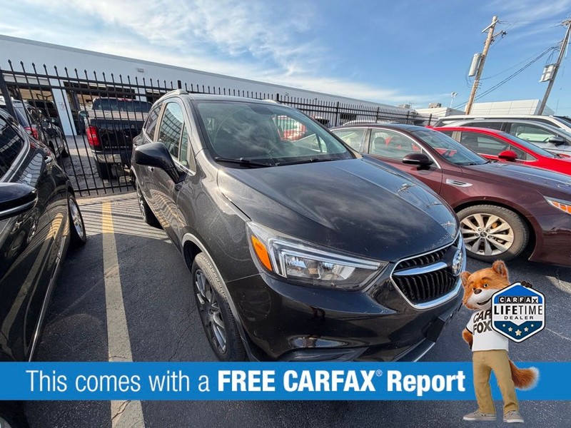 Buick Encore Vehicle Full-screen Gallery Image 02