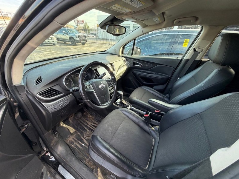 Buick Encore Vehicle Full-screen Gallery Image 05