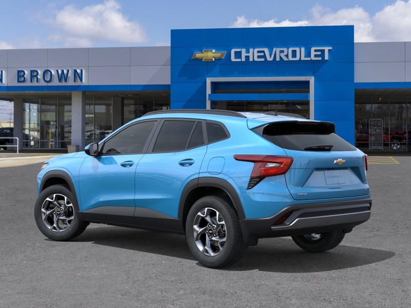 Chevrolet Trax Vehicle Full-screen Gallery Image 3