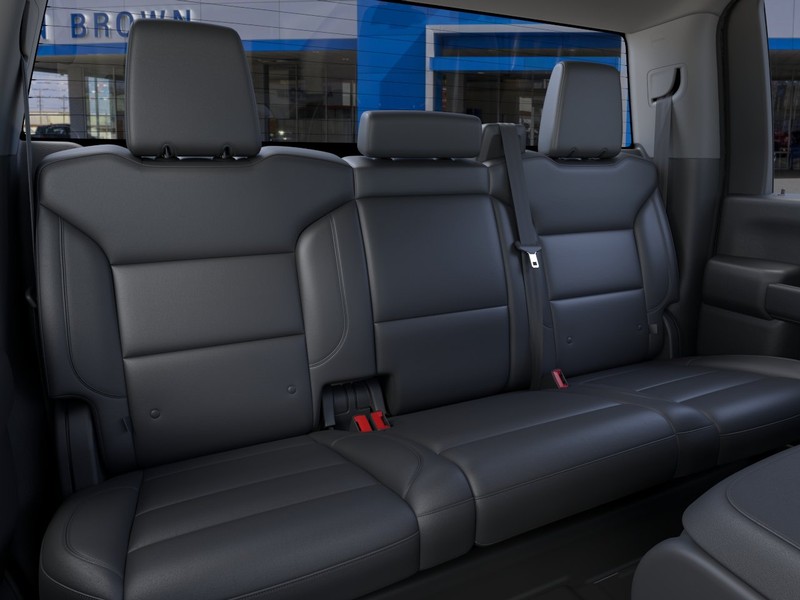 Chevrolet Silverado 2500 HD Vehicle Full-screen Gallery Image 17