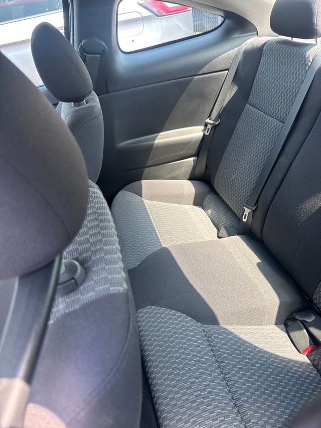 Chevrolet Cobalt Vehicle Full-screen Gallery Image 14