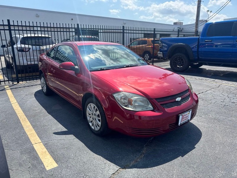 Chevrolet Cobalt Vehicle Full-screen Gallery Image 4