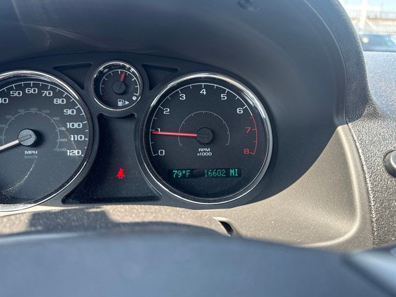 Chevrolet Cobalt Vehicle Full-screen Gallery Image 13
