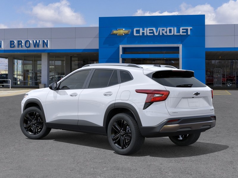 Chevrolet Trax Vehicle Full-screen Gallery Image 3