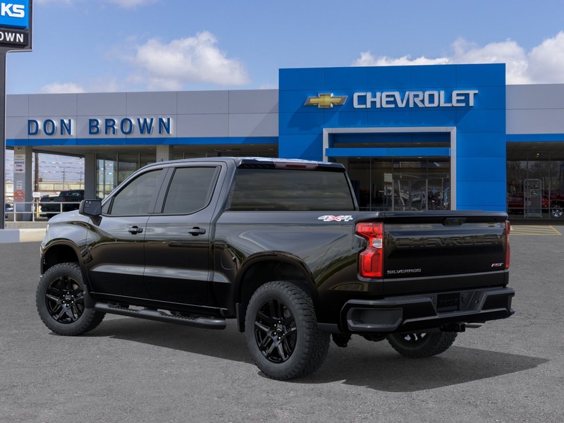 Chevrolet Silverado 1500 Vehicle Full-screen Gallery Image 3