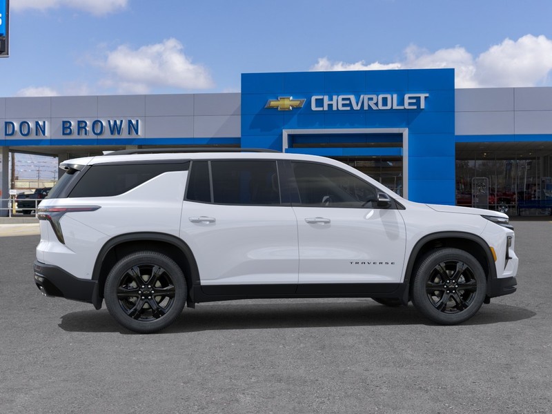 Chevrolet Traverse Vehicle Full-screen Gallery Image 5