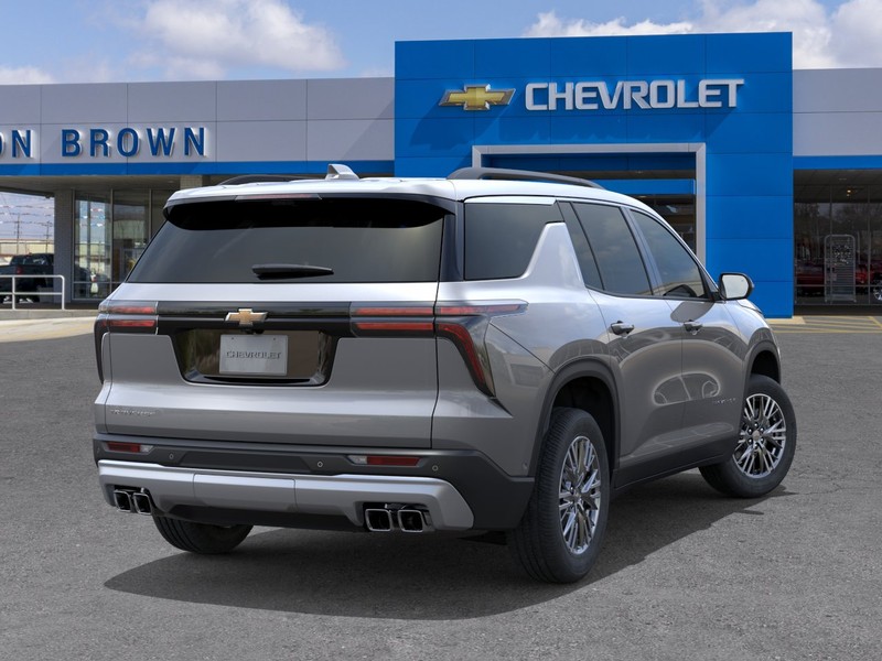 Chevrolet Traverse Vehicle Full-screen Gallery Image 4