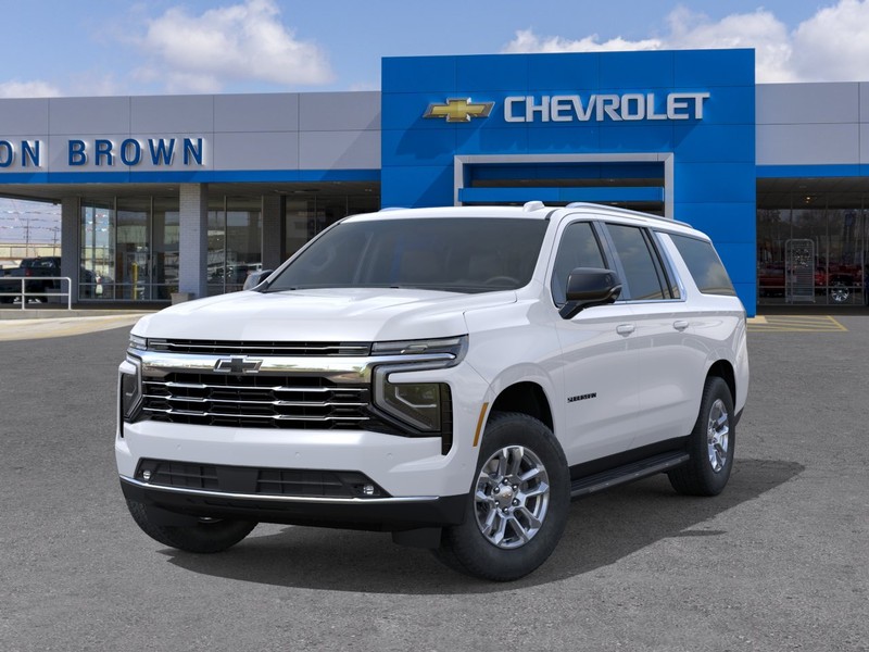 Chevrolet Suburban Vehicle Full-screen Gallery Image 6