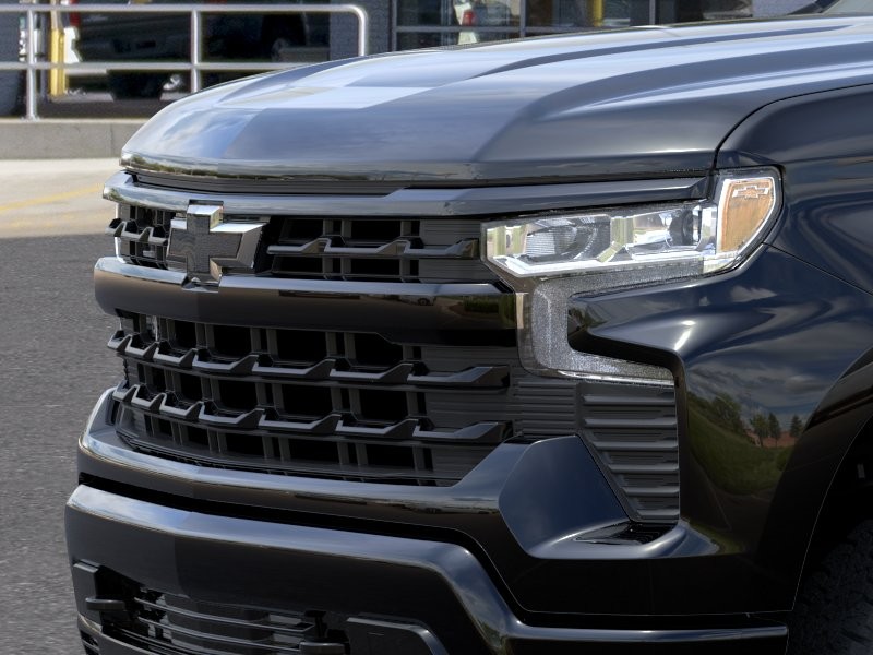 Chevrolet Silverado 1500 Vehicle Full-screen Gallery Image 13