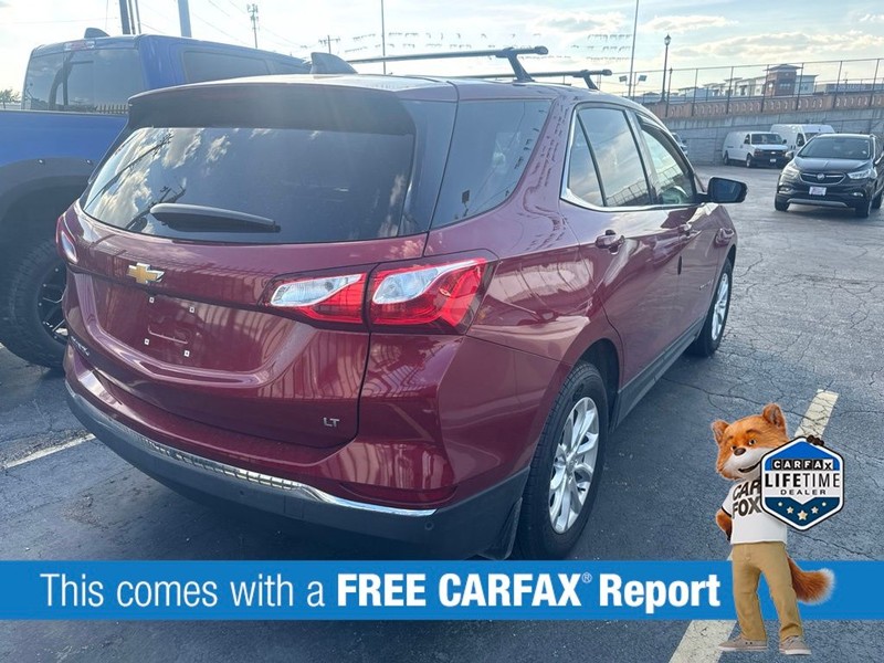 Chevrolet Equinox Vehicle Full-screen Gallery Image 3