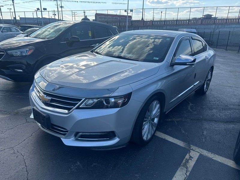 Chevrolet Impala Vehicle Full-screen Gallery Image 6