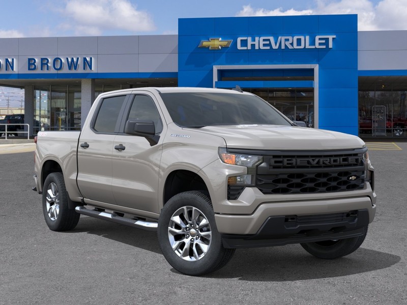 Chevrolet Silverado 1500 Vehicle Full-screen Gallery Image 7