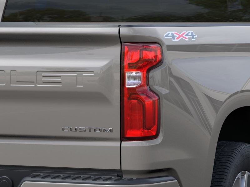 Chevrolet Silverado 1500 Vehicle Full-screen Gallery Image 11