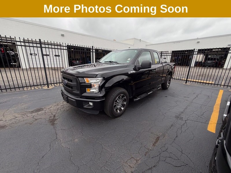 Ford F-150 Vehicle Full-screen Gallery Image 3