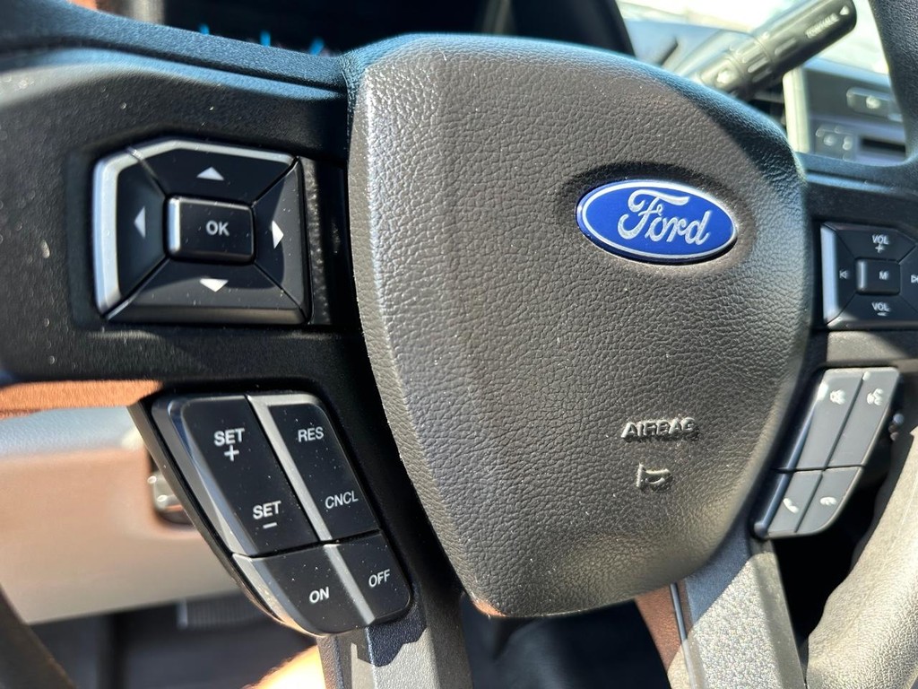 2018 Ford F-350 Utility photo