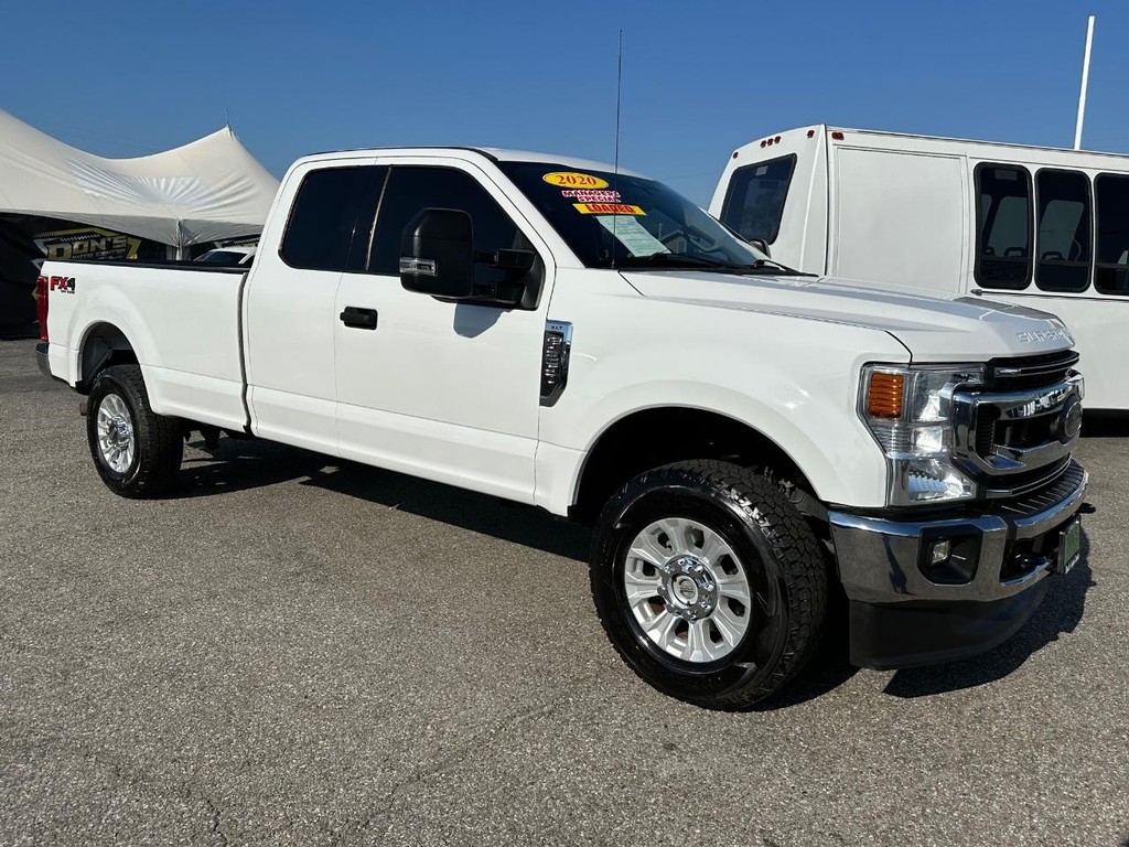 2020 Ford F-250 XLT SuperCab FX4 4WD photo