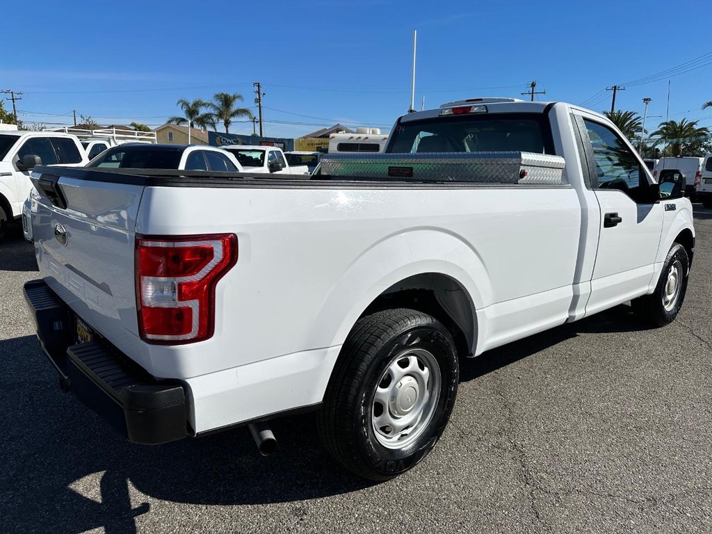 Ford F-150 Vehicle Full-screen Gallery Image 06