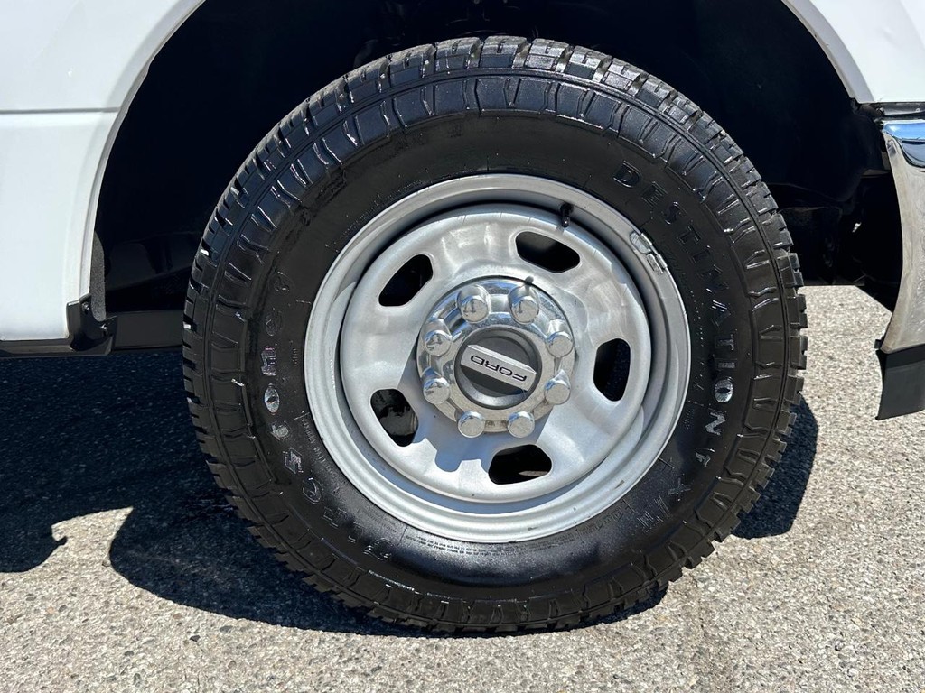 Ford F-350 Vehicle Full-screen Gallery Image 52