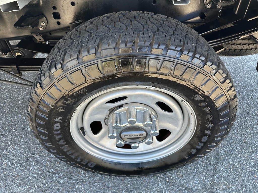 Ford F-350 Vehicle Full-screen Gallery Image 53