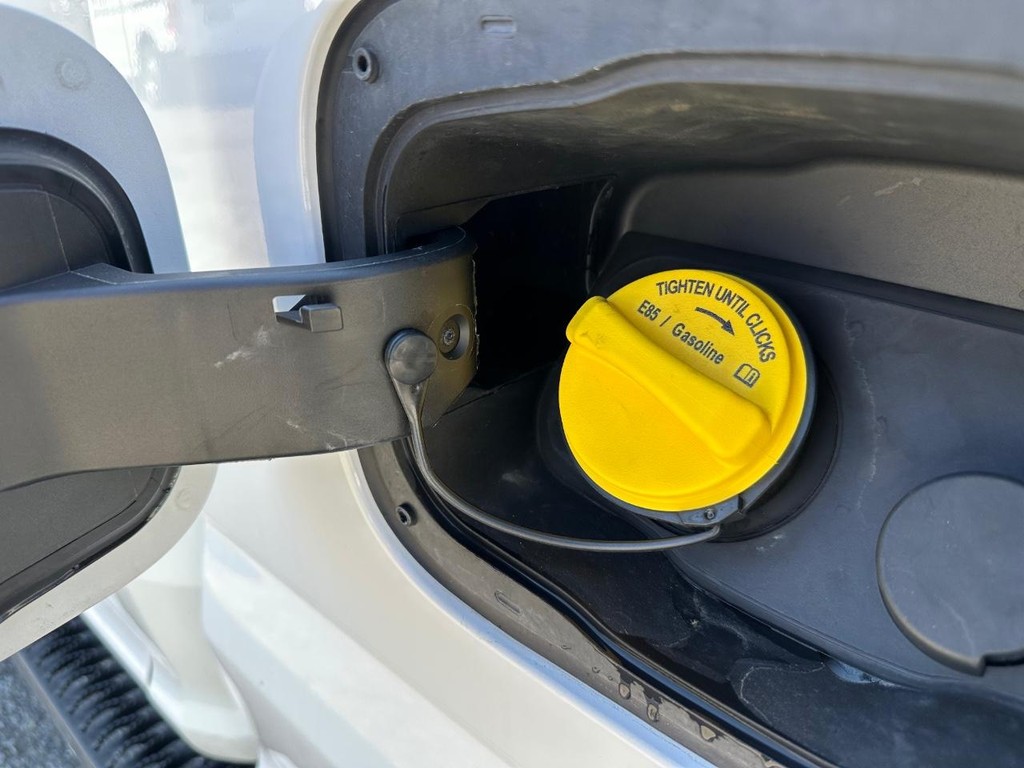 Ford F-350 Vehicle Full-screen Gallery Image 54