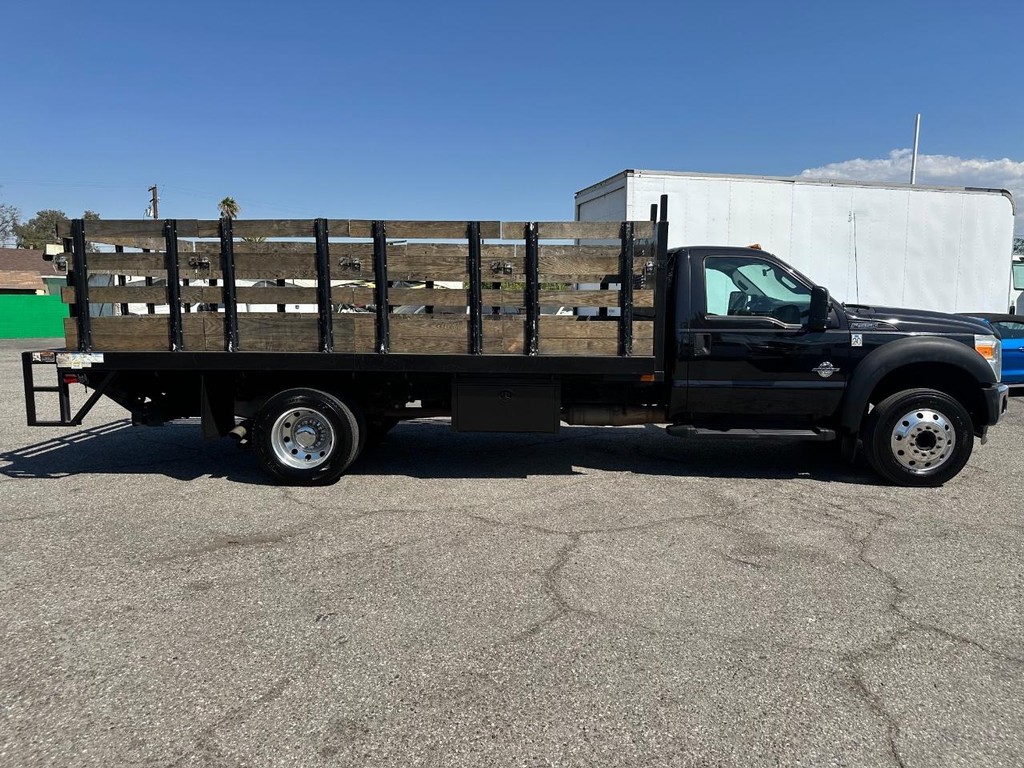 Ford F-550 Vehicle Full-screen Gallery Image 05