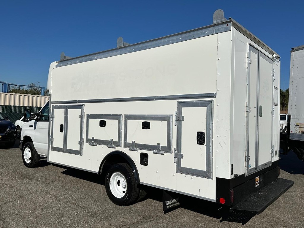 2019 Ford E-450 photo 6