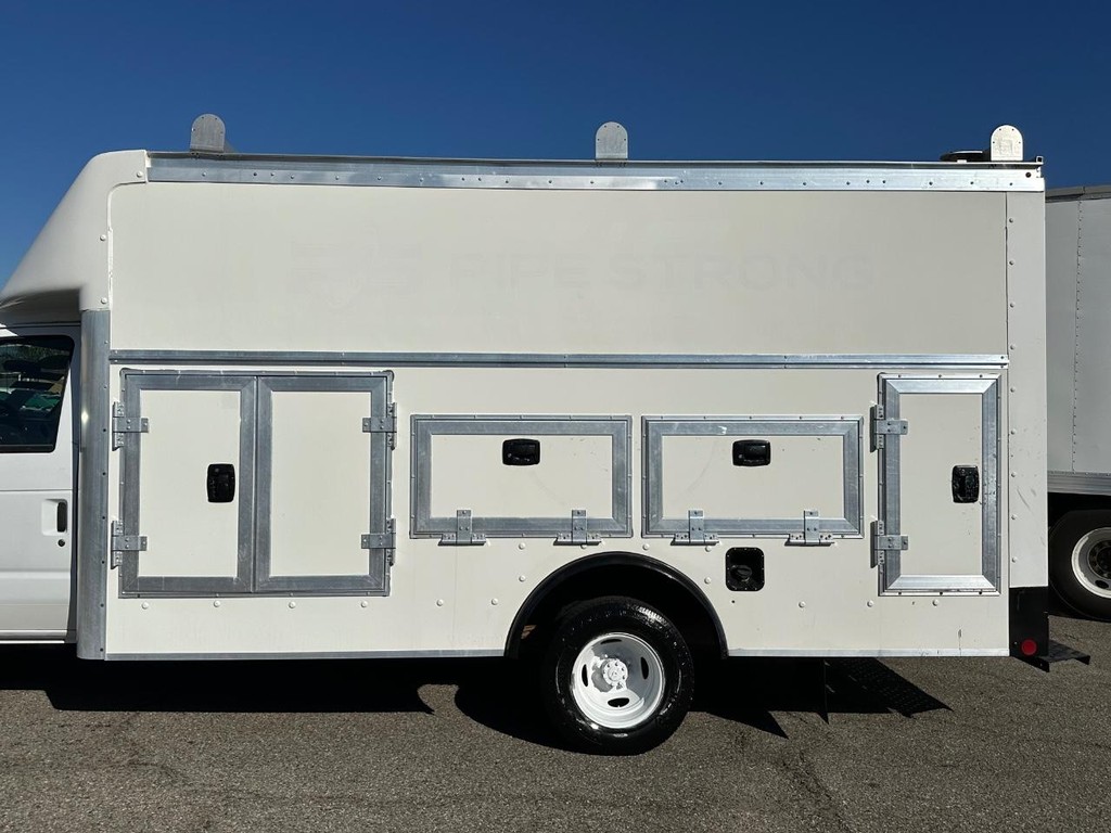 2019 Ford E-450 photo 15