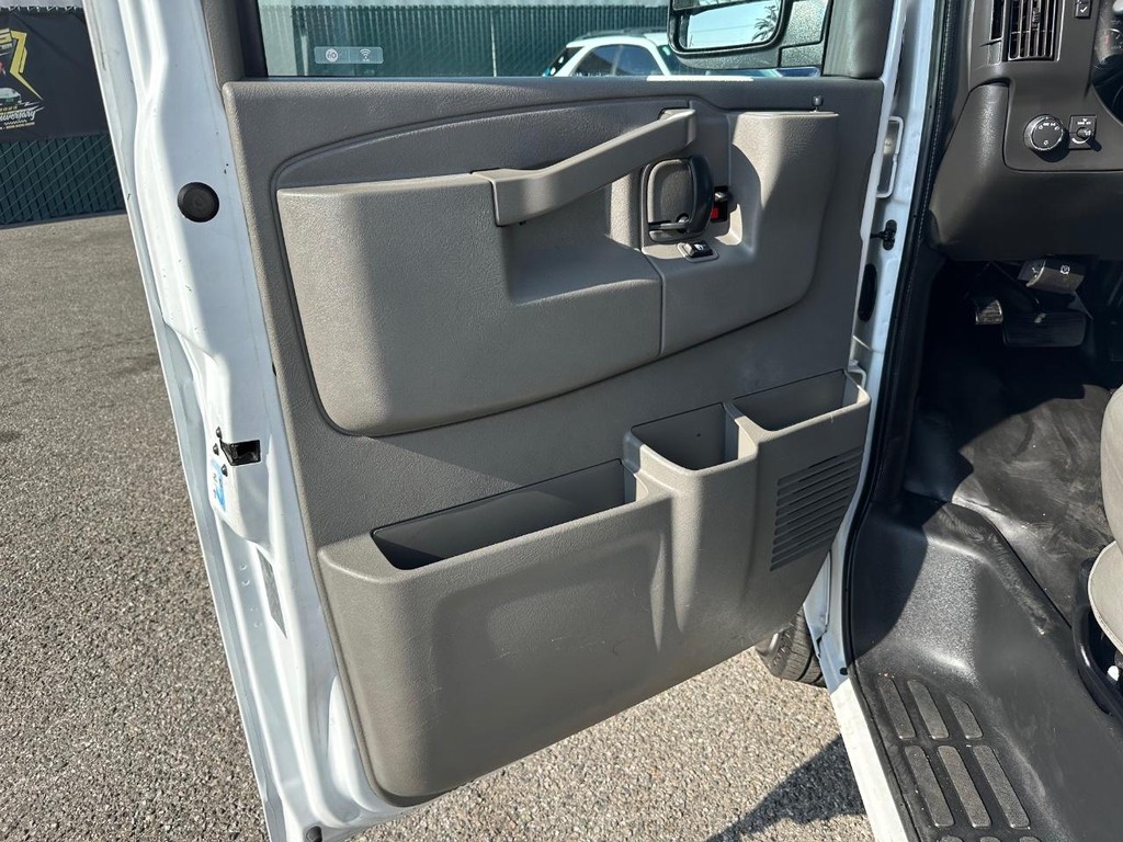 2019 Chevrolet Express Cargo Work Van photo 22