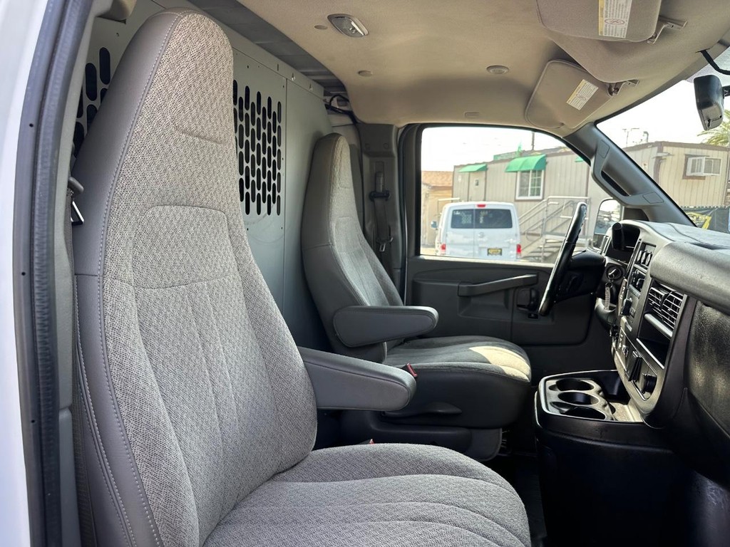 2019 Chevrolet Express Cargo Work Van photo 29