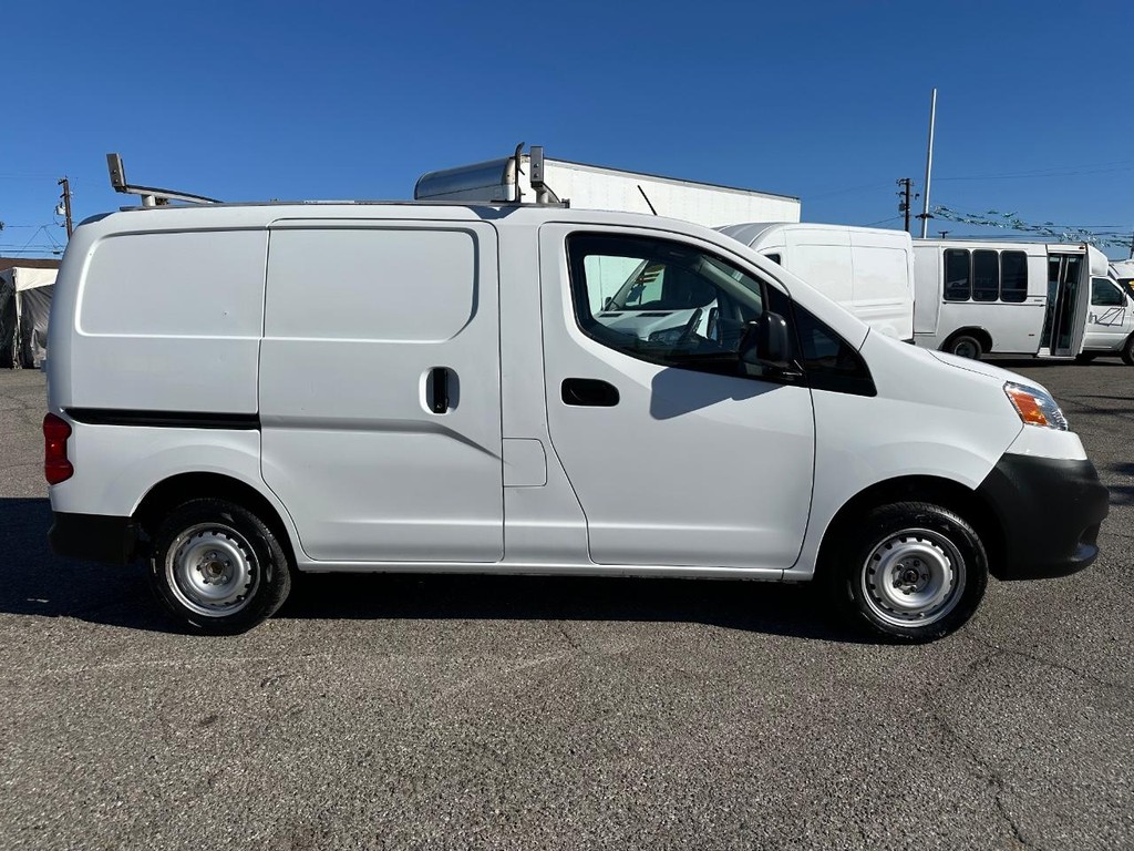 2016 Nissan NV200 SV photo 6