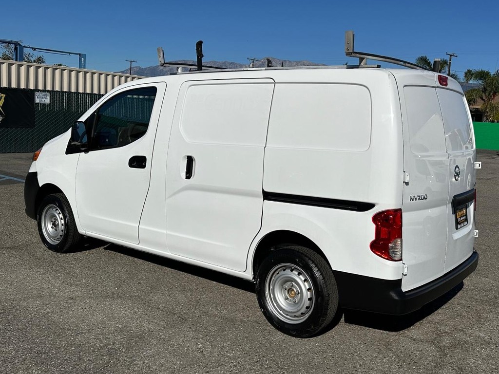 2016 Nissan NV200 SV photo 10