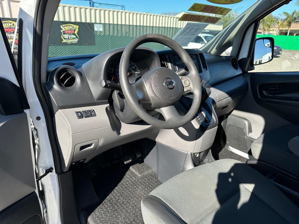 2016 Nissan NV200 SV photo 24