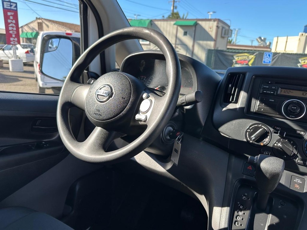 2016 Nissan NV200 SV photo 31