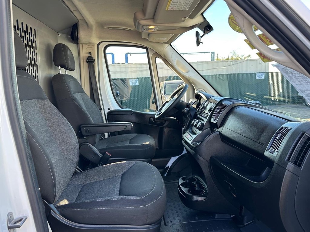 2019 RAM ProMaster Cargo Van Base photo 28