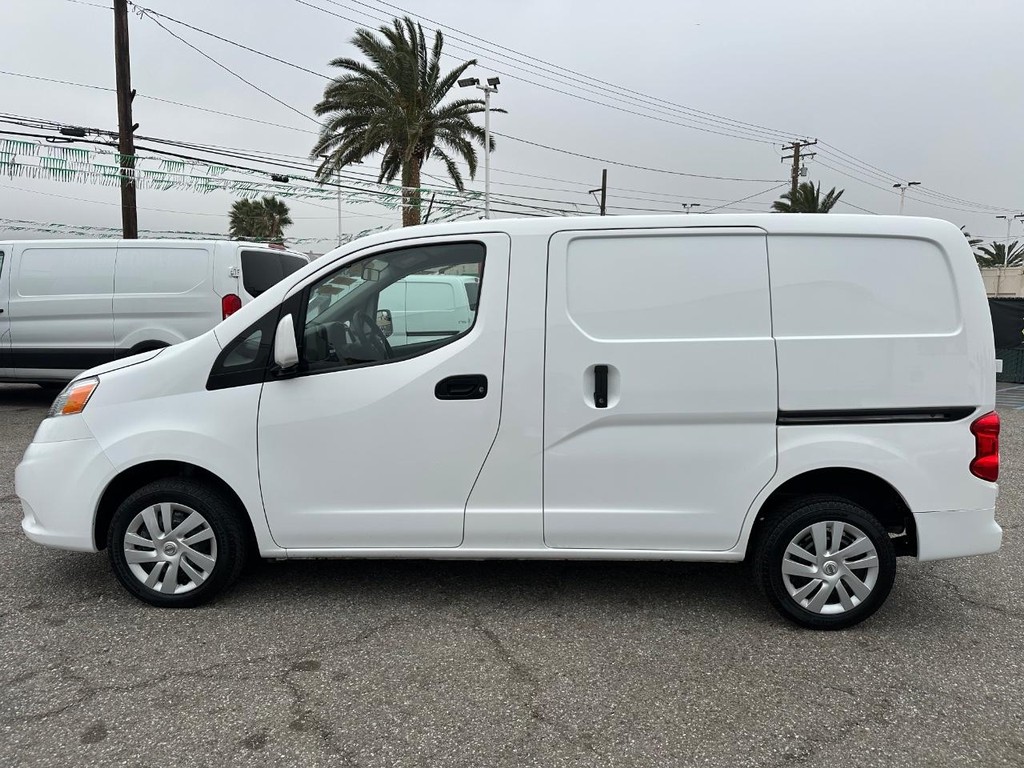 2021 Nissan NV200 null photo 12