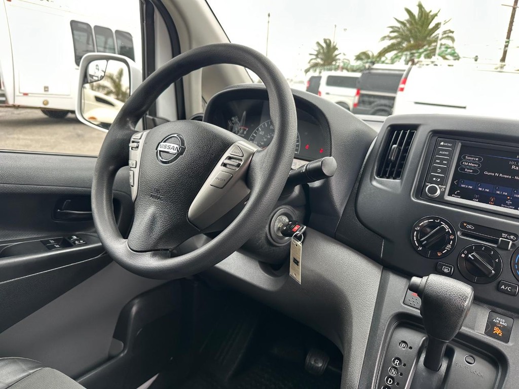 2021 Nissan NV200 null photo 33