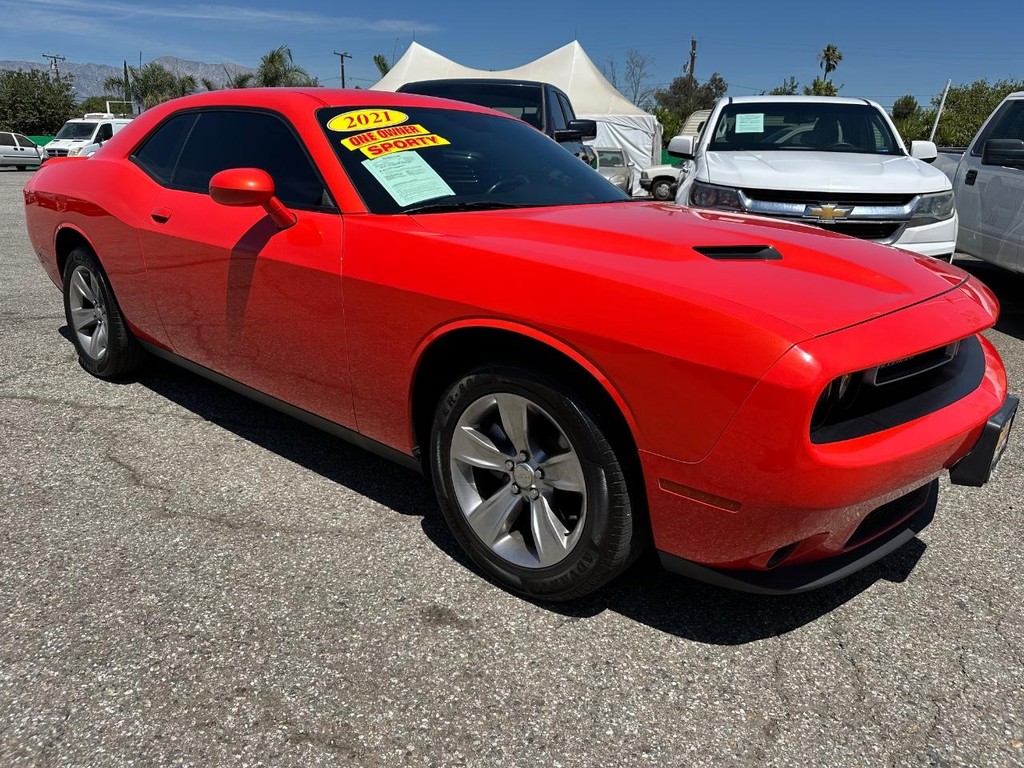 2021 Dodge Challenger photo 2