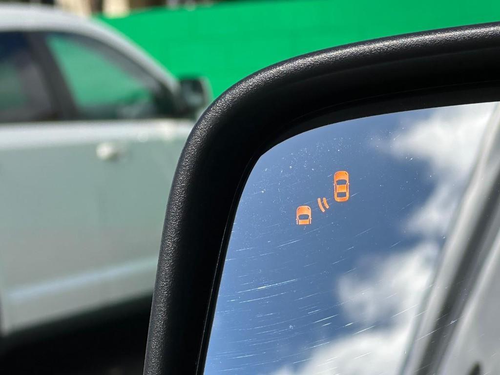 Ford Transit 250 Vehicle Full-screen Gallery Image 45