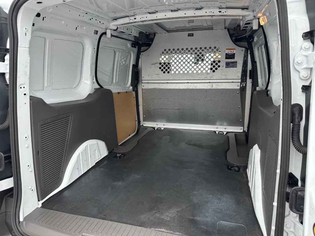 Ford Transit Connect Vehicle Full-screen Gallery Image 16