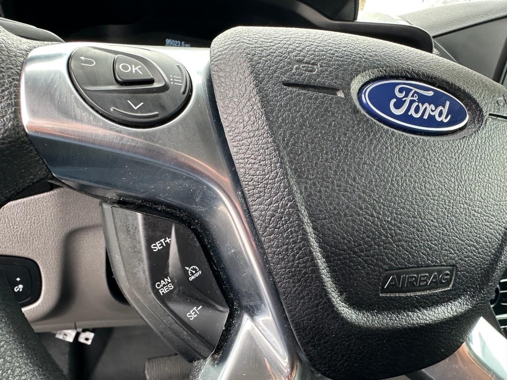 Ford Transit Connect Vehicle Full-screen Gallery Image 38