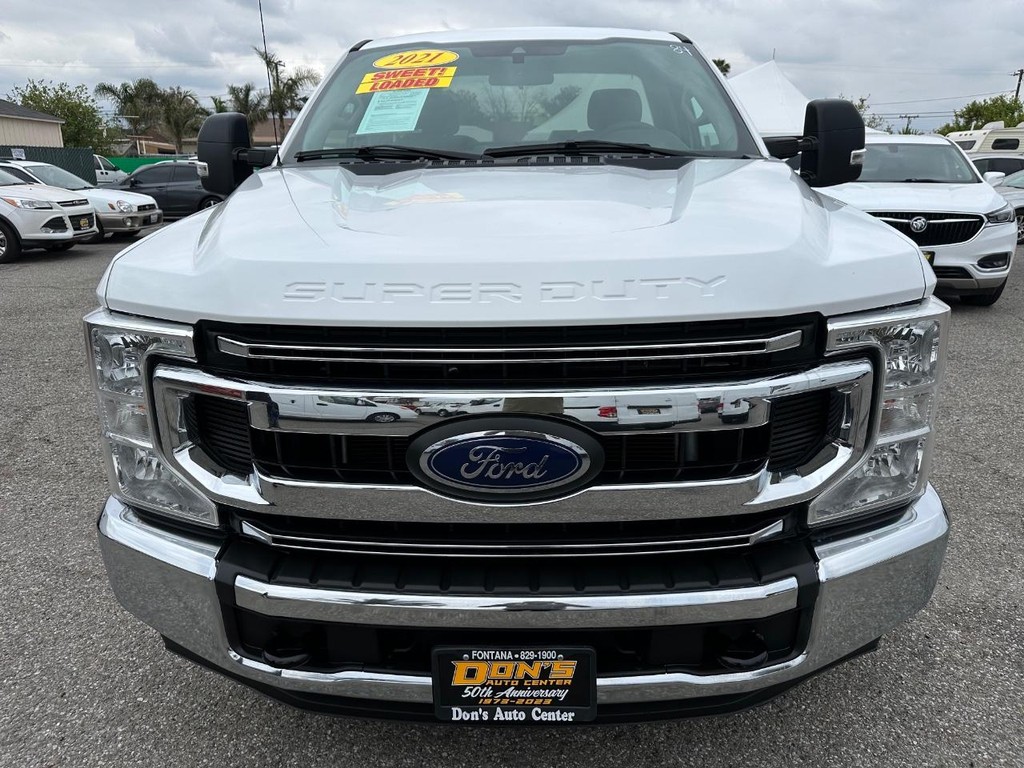 Ford F-250 Vehicle Full-screen Gallery Image 14