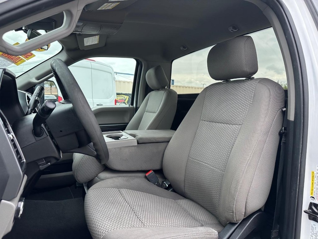 Ford F-250 Vehicle Full-screen Gallery Image 18