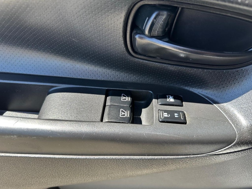 Nissan NV200 Vehicle Full-screen Gallery Image 36