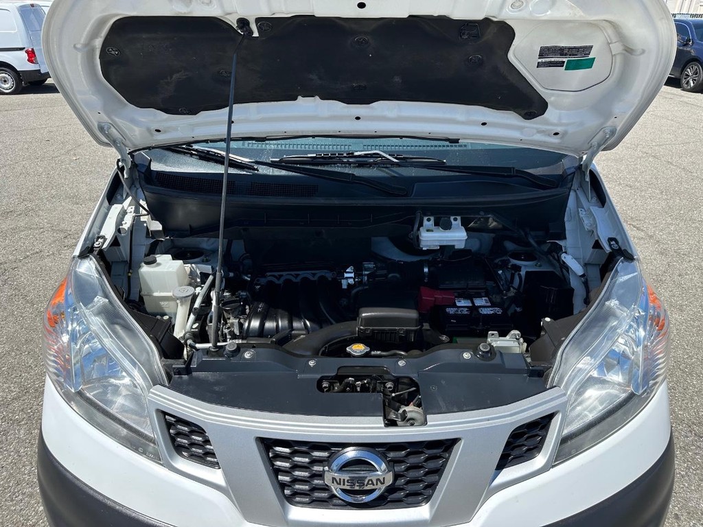 Nissan NV200 Vehicle Full-screen Gallery Image 41