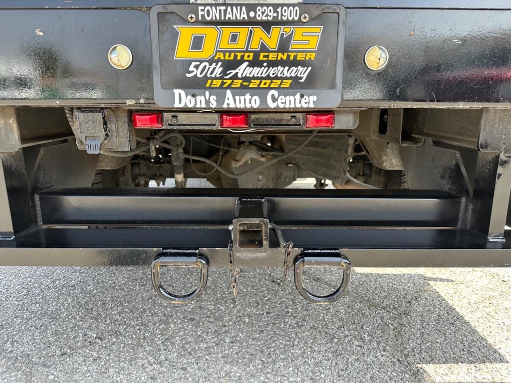 Chevrolet Silverado 3500HD Vehicle Full-screen Gallery Image 43