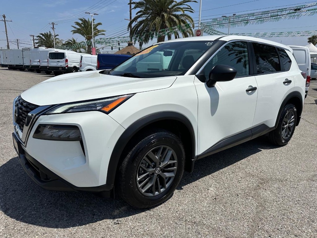 2021 Nissan Rogue S photo 8